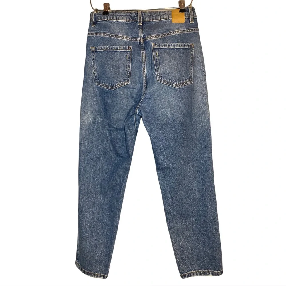 Zara High Rise Vintage Relaxed Fit Straight Leg Medium Wash Mom Jeans 8 - Picture 3 of 7